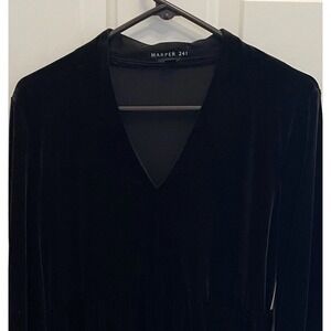 Harper 241 Black Velvet‎ Tiered Long Sleeve Dress Size M Holiday Party NEW